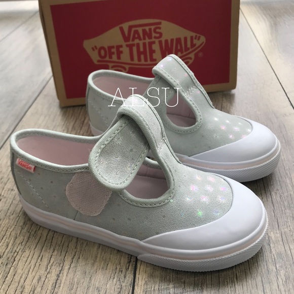 vans leena